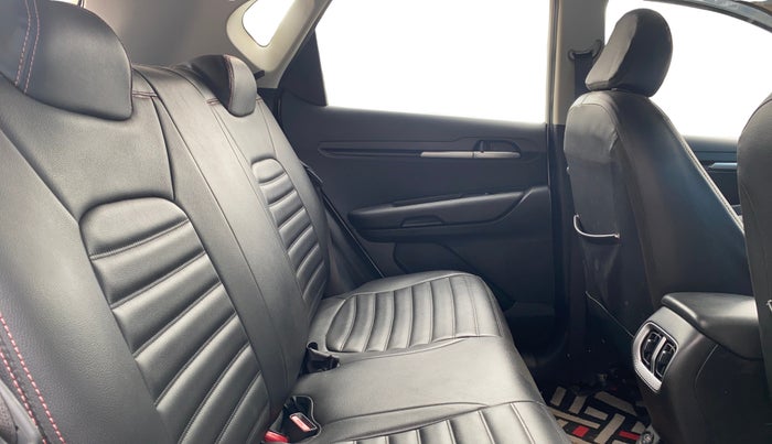 2020 KIA SONET HTK PLUS 1.2, Petrol, Manual, 40,878 km, Right Side Rear Door Cabin