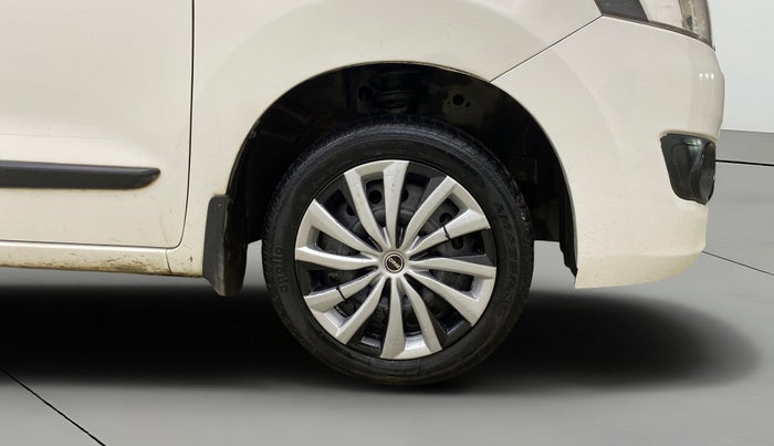 2014 Maruti Wagon R 1.0 VXI, Petrol, Manual, 55,818 km, Right Front Wheel
