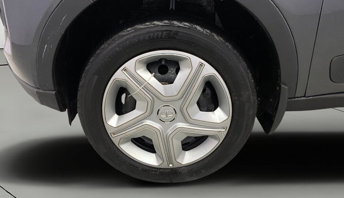 2021 Tata NEXON XM DIESEL, Diesel, Manual, 75,887 km, Left Front Wheel