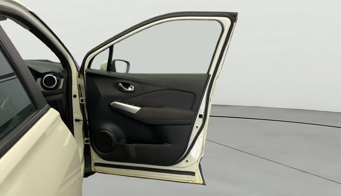 2020 Nissan Kicks XV TURBO 1.3, Petrol, Manual, 38,663 km, RHS Front Door