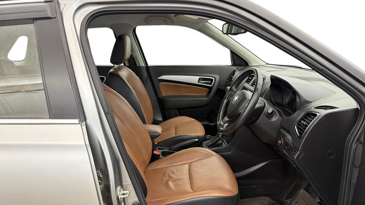 2022 Toyota URBAN CRUISER PREMIUM GRADE AT, Petrol, Automatic, 46,229 km, Right Side Front Door Cabin