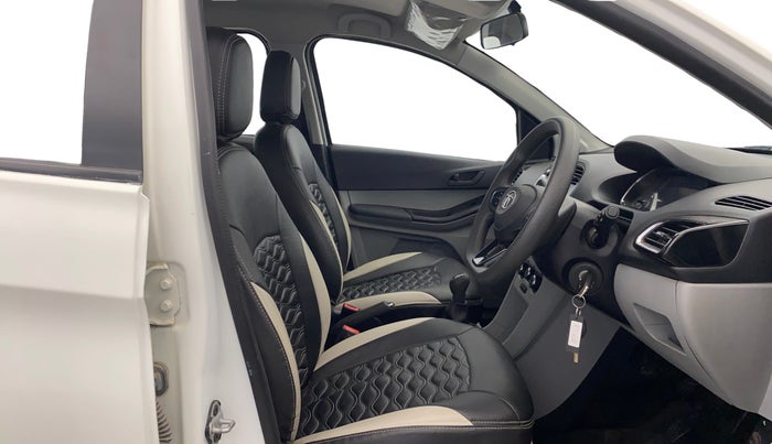 2023 Tata Tiago XT PETROL, Petrol, Manual, 26,861 km, Right Side Front Door Cabin