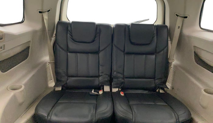 2017 Mahindra XUV500 W4, Diesel, Manual, 57,879 km, Third Seat Row ( optional )