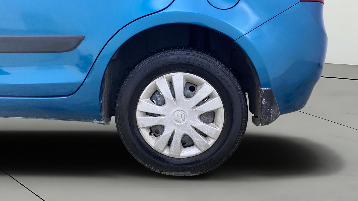 2013 Maruti Swift Dzire VXI, Petrol, Manual, 65,665 km, Left Rear Wheel