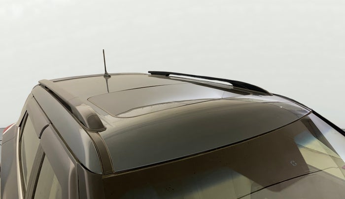 2021 Mahindra XUV300 W8 (O) 1.2 PETROL AMT, Petrol, Automatic, 45,205 km, Roof