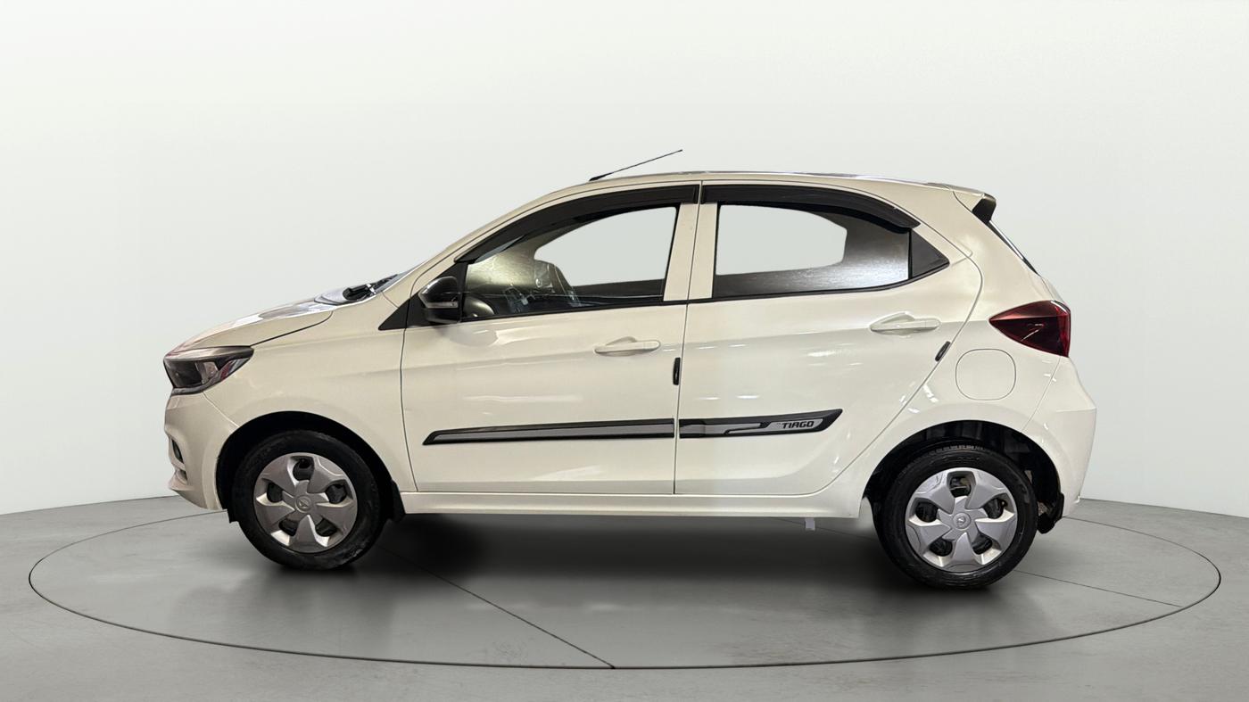 2023 Tata Tiago XT (O) PETROL, Petrol, Manual, 20,901 km, Left Side