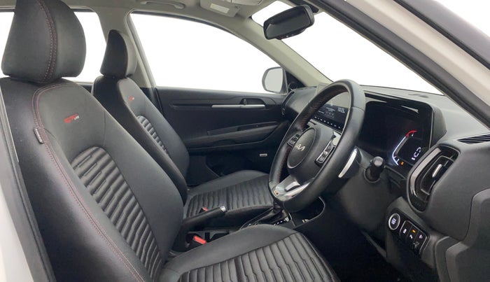 2021 KIA SONET GTX PLUS 1.5 AT DUAL TONE, Diesel, Automatic, 45,786 km, Right Side Front Door Cabin