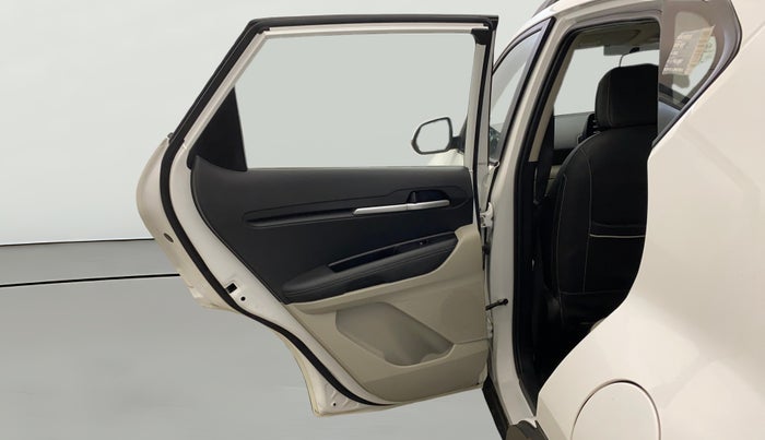 2021 KIA SONET HTX 1.0 IMT, Petrol, Manual, 28,464 km, LHS Rear Door