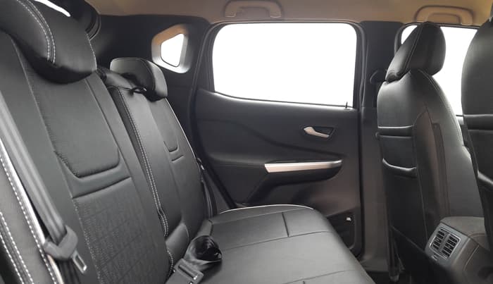 2024 Nissan MAGNITE XV PREMIUM TURBO CVT, Petrol, Automatic, 5,310 km, Right Side Rear Door Cabin