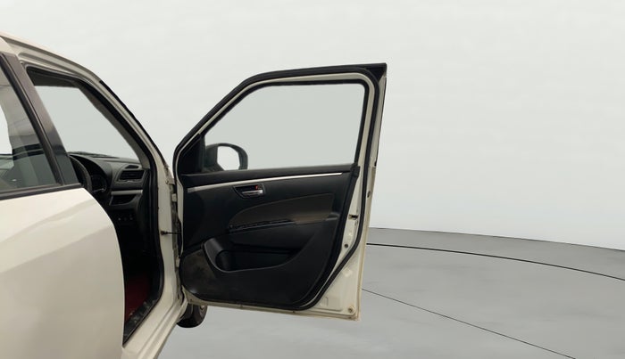 2017 Maruti Swift VXI, Petrol, Manual, 86,848 km, RHS Front Door