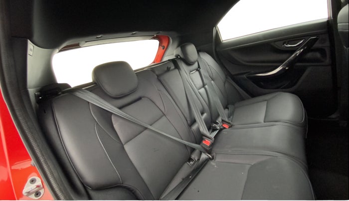 2023 Tata NEXON FEARLESS + SUNROOF DCA DUAL TONE 1.2 PETROL, Petrol, Automatic, 27,496 km, Right Side Rear Door Cabin
