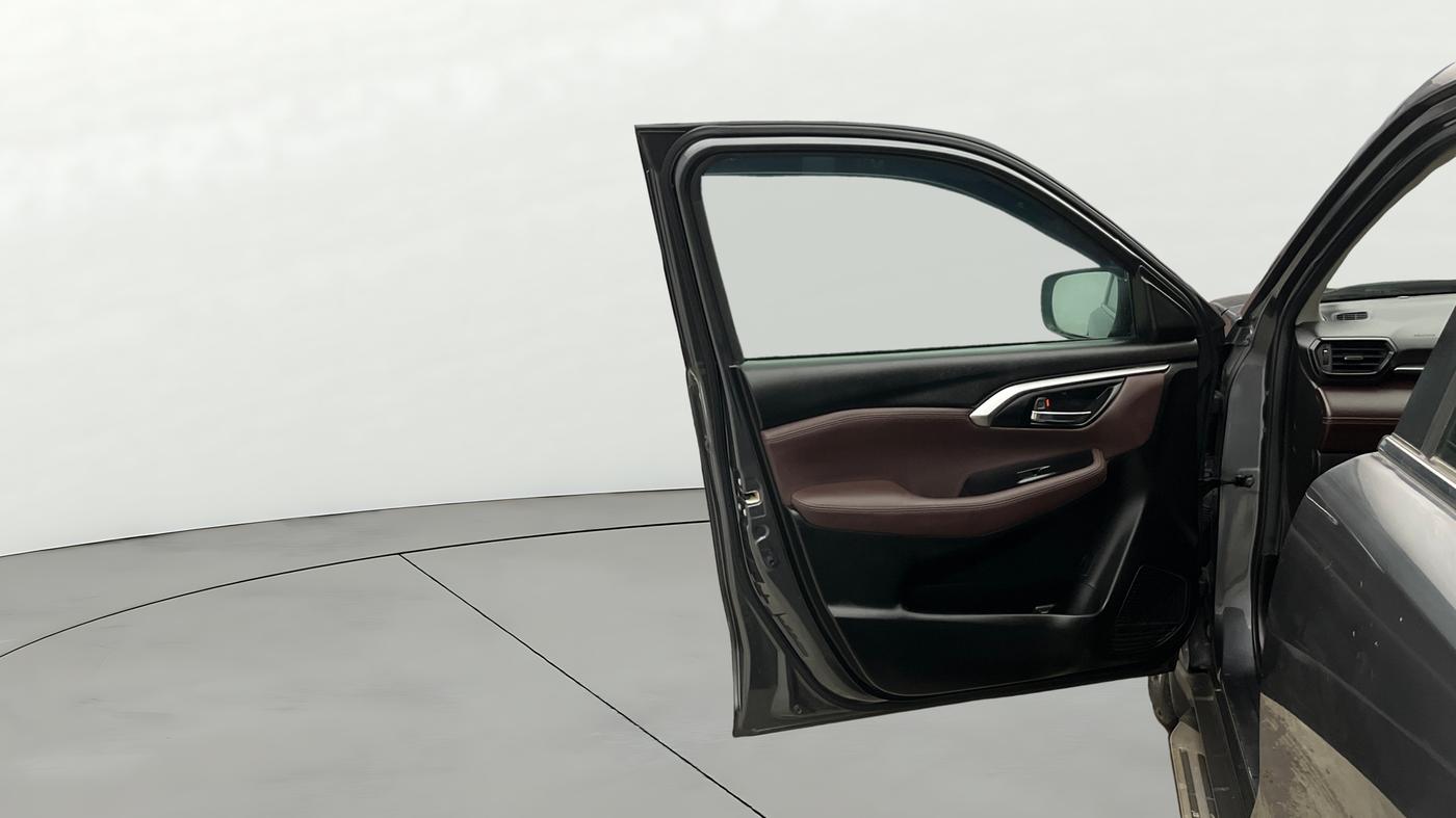 2023 Maruti Grand Vitara ALPHA SMART HYBRID, Petrol, Manual, 32,990 km, LHS Front Door