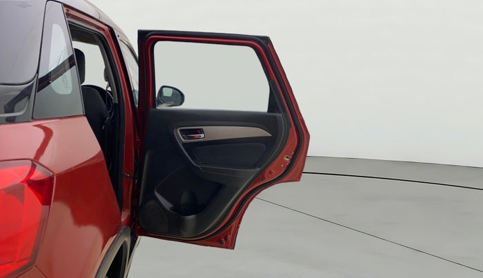 2017 Maruti Vitara Brezza ZDI PLUS DUAL TONE, Diesel, Manual, 71,121 km, RHS Rear Door