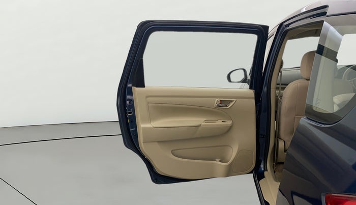 2017 Maruti Ertiga ZDI + SHVS, Diesel, Manual, 39,014 km, LHS Rear Door