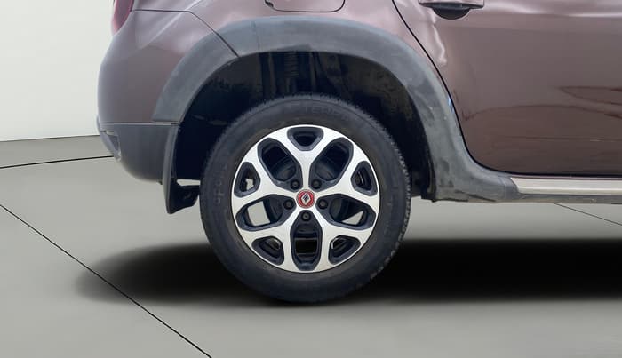 2021 Renault Duster RXZ 1.3 TURBO PETROL MT, Petrol, Manual, 2,544 km, Right Rear Wheel