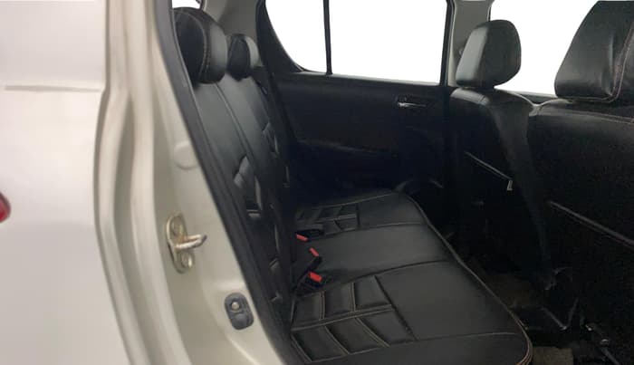2017 Maruti Swift VXI O, Petrol, Manual, 65,920 km, Right Side Rear Door Cabin