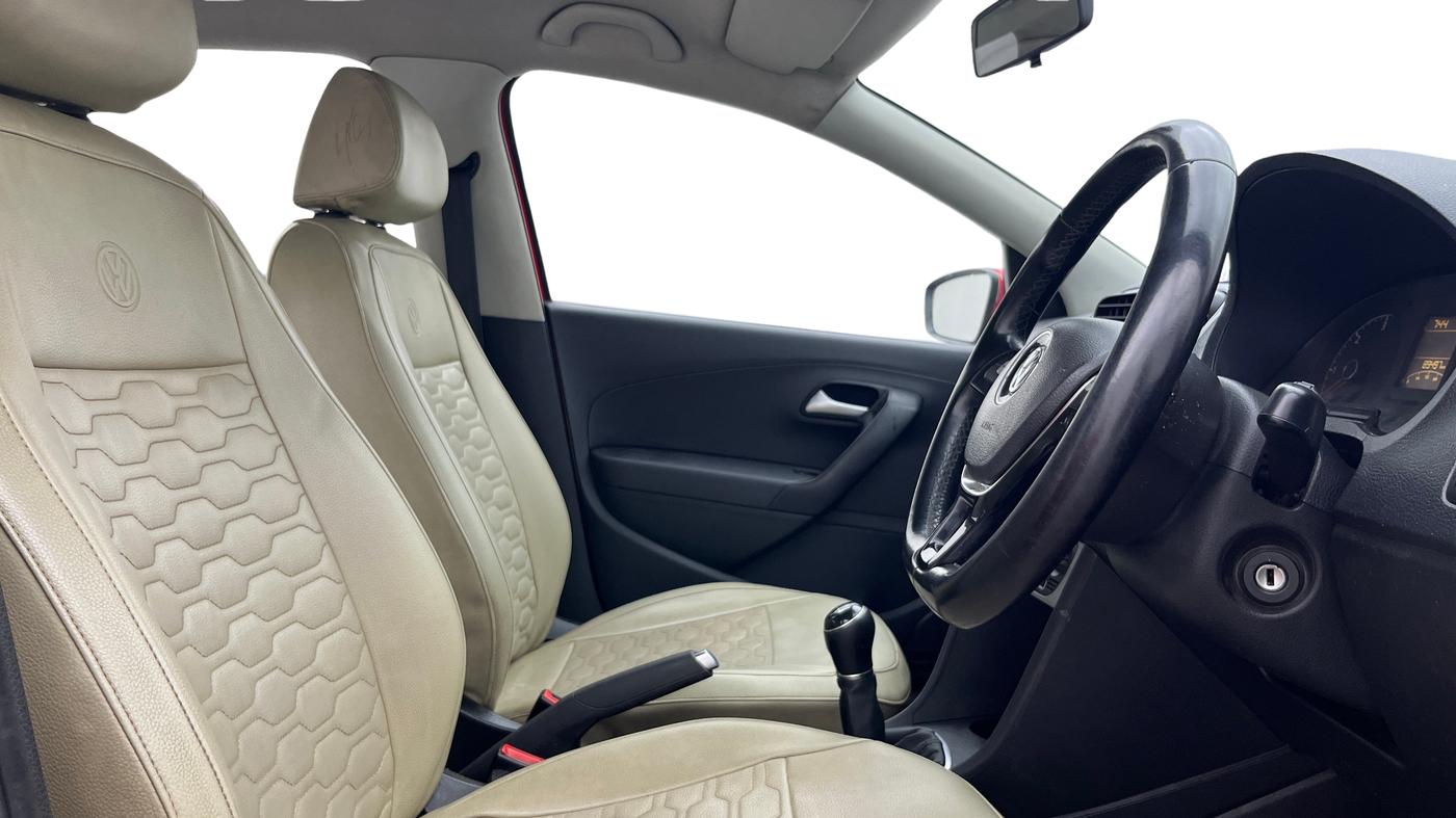 2015 Volkswagen Cross Polo HIGHLINE TDI, Diesel, Manual, 89,465 km, Right Side Front Door Cabin