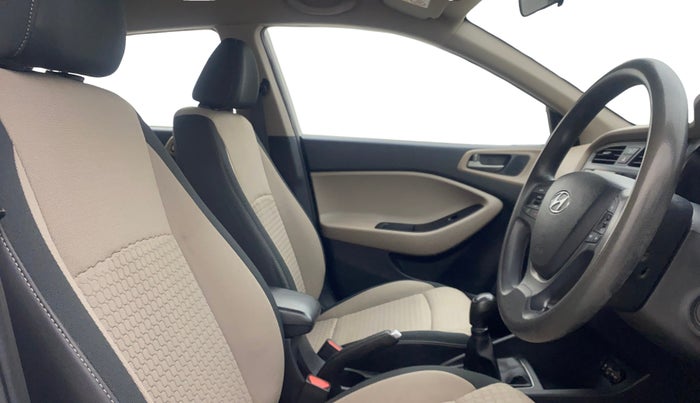 2017 Hyundai Elite i20 SPORTZ 1.2, Petrol, Manual, 67,116 km, Right Side Front Door Cabin