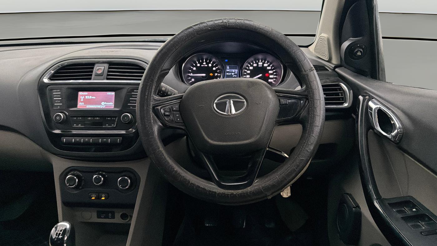 2018 Tata Tiago XZ PETROL, CNG, Manual, 1,17,606 km, Steering Wheel Close Up