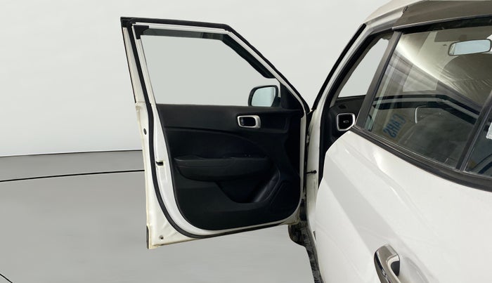 2020 Hyundai VENUE S 1.2, Petrol, Manual, 54,612 km, LHS Front Door