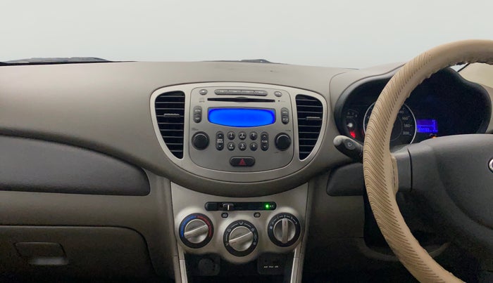 2014 Hyundai i10 SPORTZ 1.1, Petrol, Manual, 33,676 km, Air Conditioner