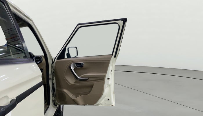 2021 Mahindra BOLERO NEO N 10, Diesel, Manual, 30,998 km, RHS Front Door