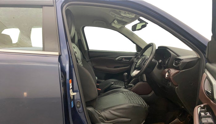 2023 Maruti Grand Vitara ZETA SMART HYBRID, Petrol, Manual, 18,981 km, Right Side Front Door Cabin