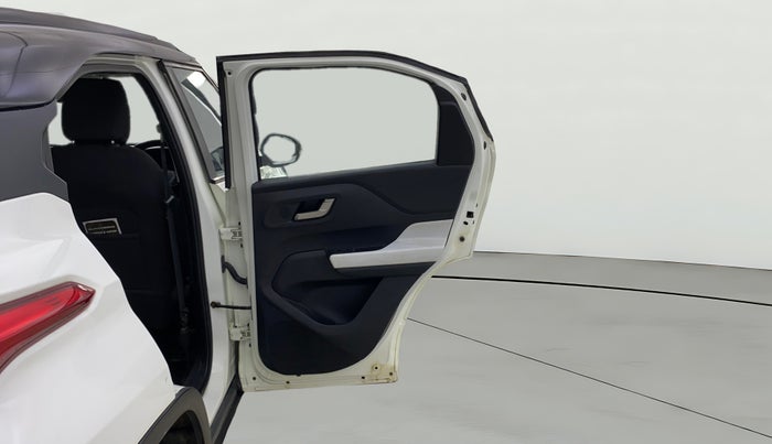 2023 Tata PUNCH CREATIVE  AMT, Petrol, Automatic, 27,582 km, RHS Rear Door