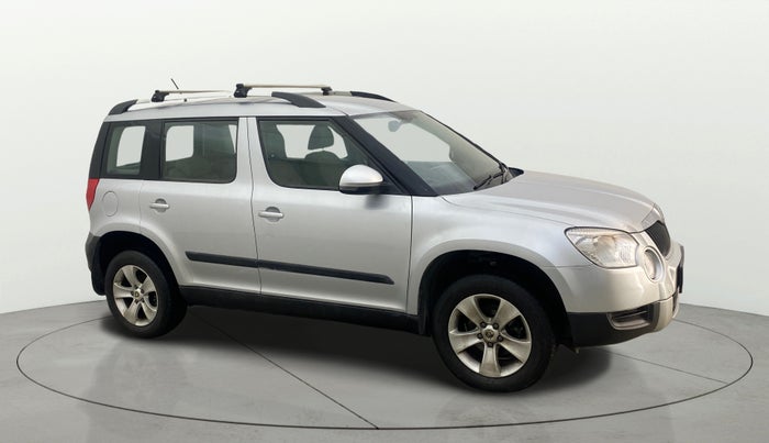 2013 Skoda Yeti AMBITION 2.0 TDI CR 4X2, Diesel, Manual, 71,866 km, Right Front Diagonal
