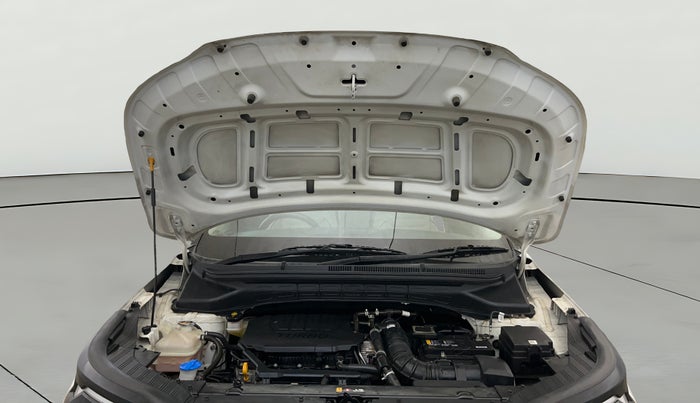 2023 KIA CARENS PRESTIGE PLUS 1.5 PETROL IMT 7 STR, Petrol, Manual, 18,306 km, Open Bonet