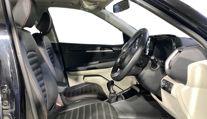 2021 KIA SONET HTX 1.0 IMT, Petrol, Manual, 27,603 km, Right Side Front Door Cabin
