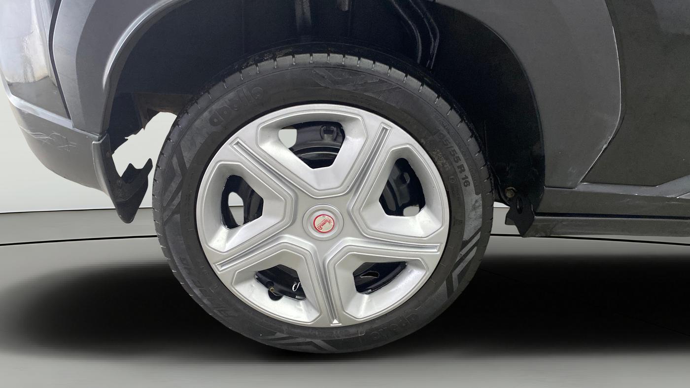 2022 Nissan MAGNITE XL, Petrol, Manual, 70,483 km, Right Rear Wheel