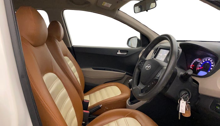 2018 Hyundai Grand i10 SPORTZ 1.2 KAPPA VTVT, CNG, Manual, 35,647 km, Right Side Front Door Cabin