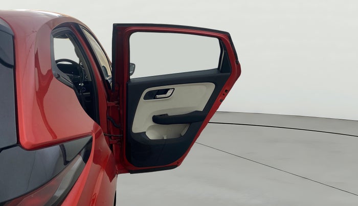 2023 Tata ALTROZ XZ PLUS O SUNROOF CNG, CNG, Manual, 30,355 km, RHS Rear Door