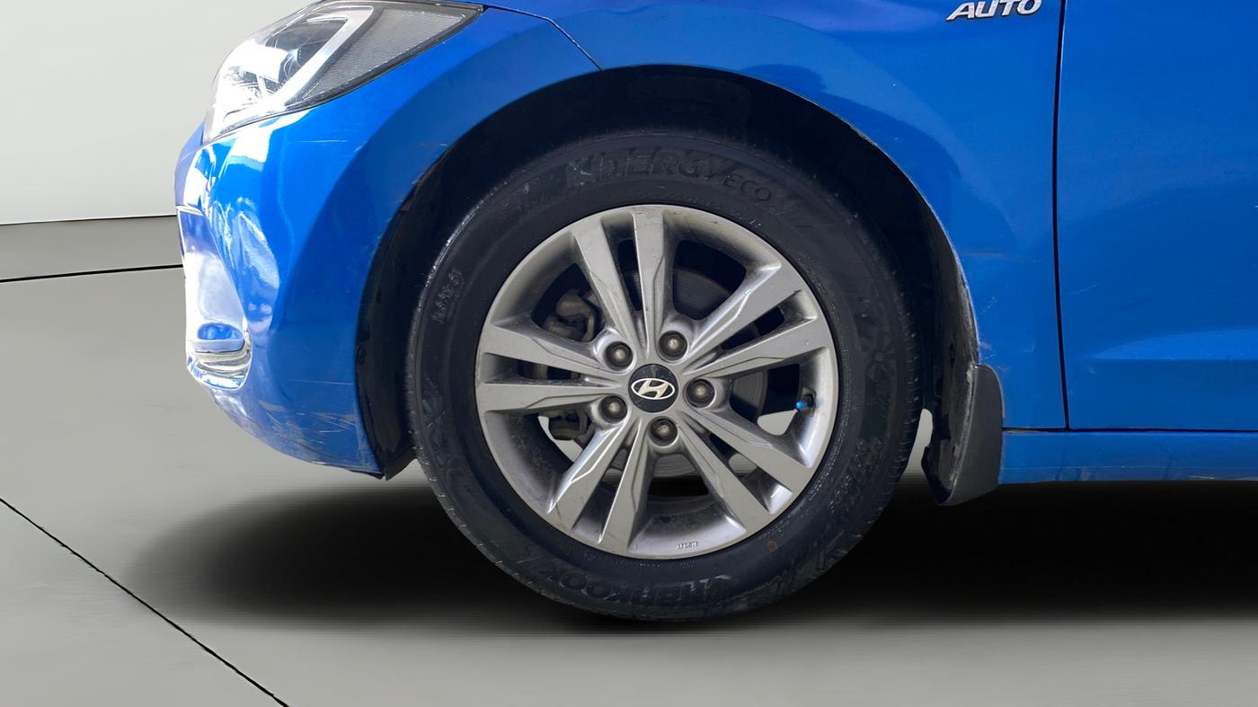 2017 Hyundai New Elantra 2.0 SX AT PETROL, Petrol, Automatic, 86,679 km, Left Front Wheel