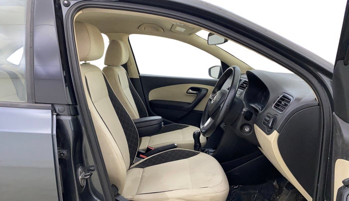 2018 Skoda Rapid AMBITION 1.6 MPI MT, Petrol, Manual, 28,306 km, Right Side Front Door Cabin