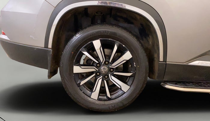 2020 MG HECTOR PLUS SHARP 1.5 PETROL TURBO DCT 6-STR, Petrol, Automatic, 75,989 km, Right Rear Wheel