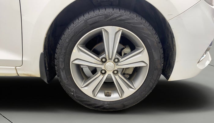 2019 Hyundai Verna 1.6 VTVT SX O, Petrol, Manual, 59,097 km, Right Front Wheel