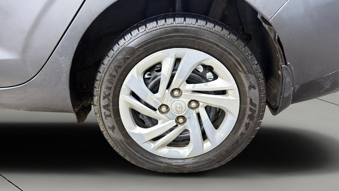 2022 Hyundai AURA S 1.2 CNG, CNG, Manual, 70,843 km, Left Rear Wheel