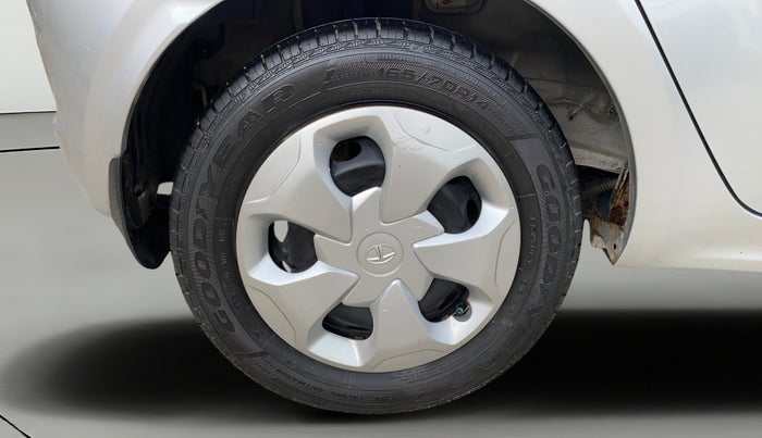 2018 Tata Tiago XT PETROL, Petrol, Manual, 73,023 km, Right Rear Wheel