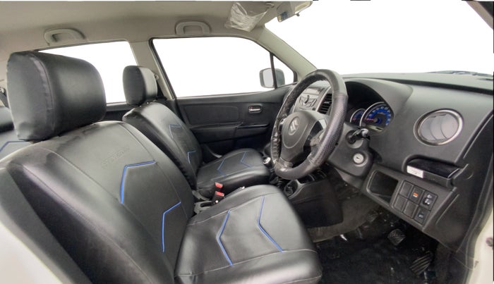 2014 Maruti Wagon R Stingray VXI, Petrol, Manual, 38,624 km, Right Side Front Door Cabin