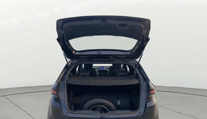 2023 Tata ALTROZ XTA DARK EDTION, CNG, Automatic, 61,988 km, Boot Door Open