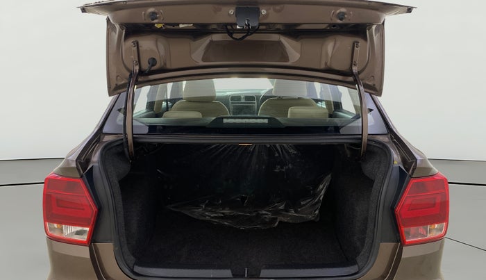 2016 Volkswagen Ameo HIGHLINE1.2L, Petrol, Manual, 27,425 km, Boot Open Zoomed View