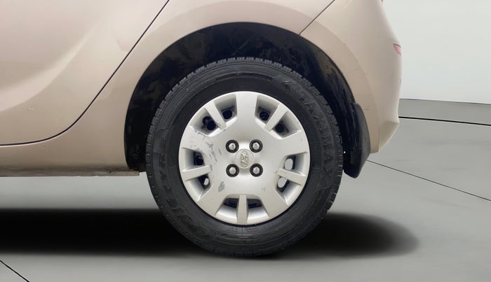 2012 Hyundai i20 MAGNA 1.4 CRDI, Diesel, Manual, 1,49,760 km, Left Rear Wheel