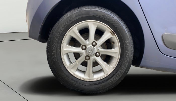 2014 Hyundai Grand i10 ASTA AT 1.2 KAPPA VTVT, Petrol, Automatic, 74,644 km, Right Rear Wheel