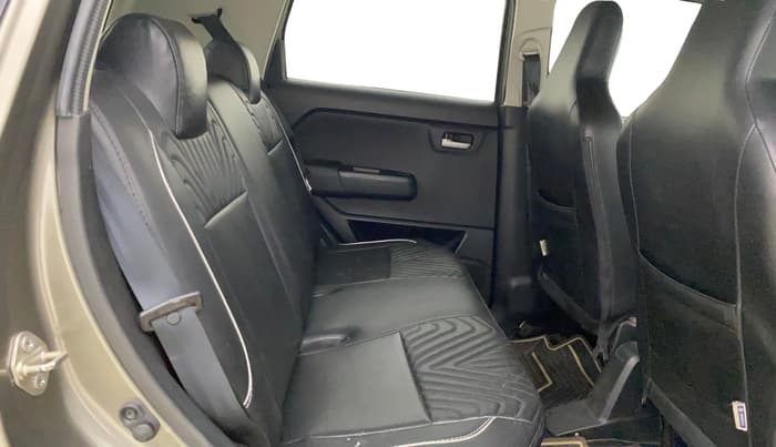 2021 Maruti New Wagon-R VXI 1.2, Petrol, Manual, 27,197 km, Right Side Rear Door Cabin