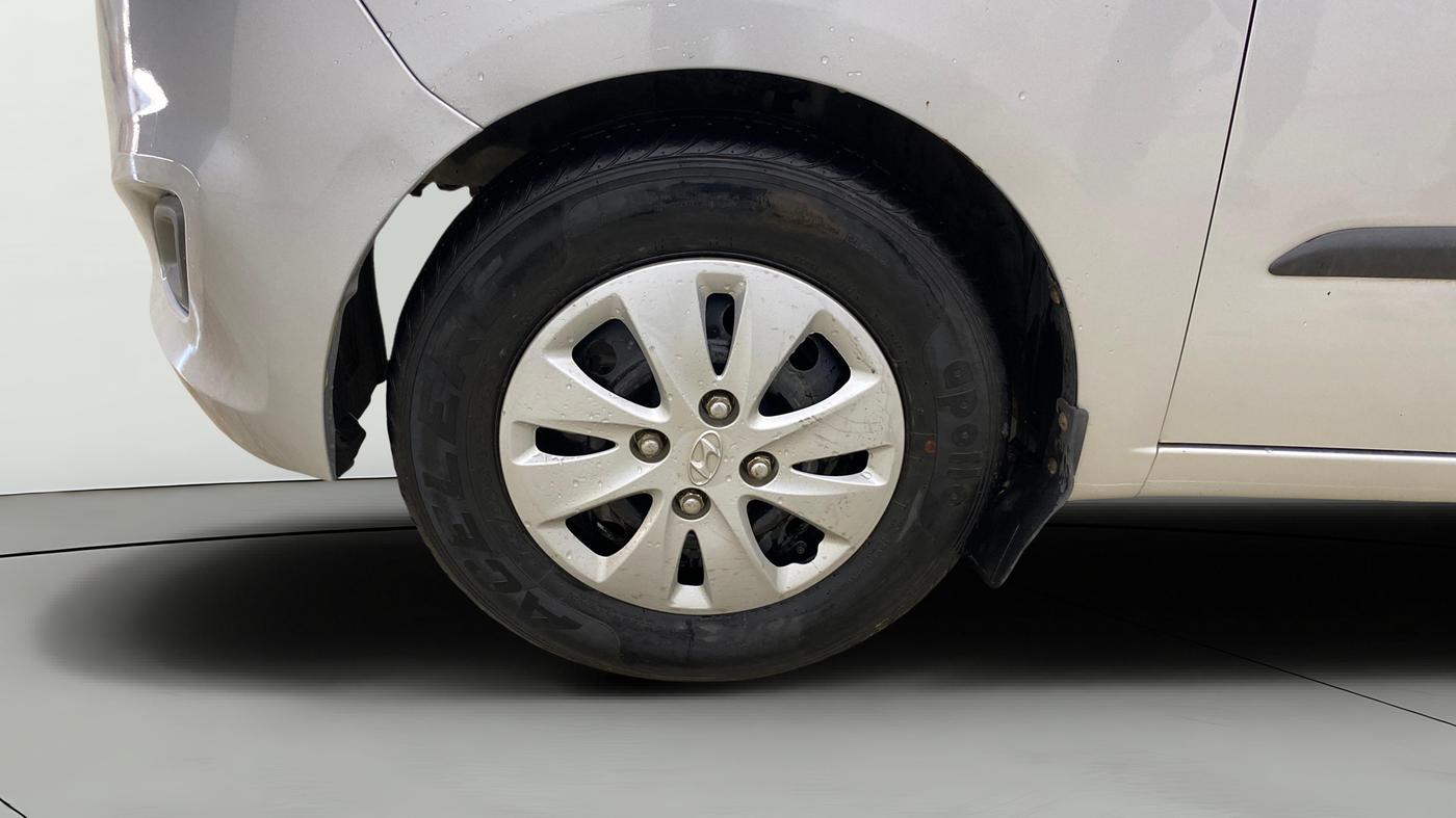 2013 Hyundai i10 MAGNA 1.1, Petrol, Manual, 1,19,480 km, Left Front Wheel