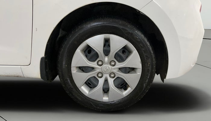 2018 Hyundai Xcent S 1.2, Petrol, Manual, 74,070 km, Right Front Wheel