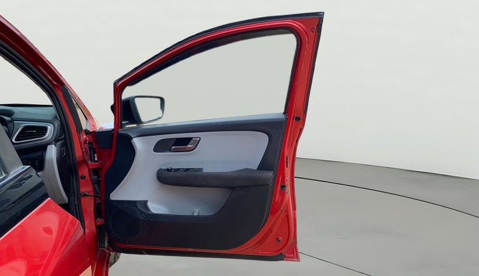 2020 Tata ALTROZ XZ PETROL, Petrol, Manual, 60,152 km, RHS Front Door