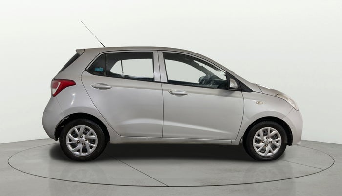 2017 Hyundai Grand i10 SPORTZ 1.2 KAPPA VTVT, Petrol, Manual, 98,050 km, Right Side View